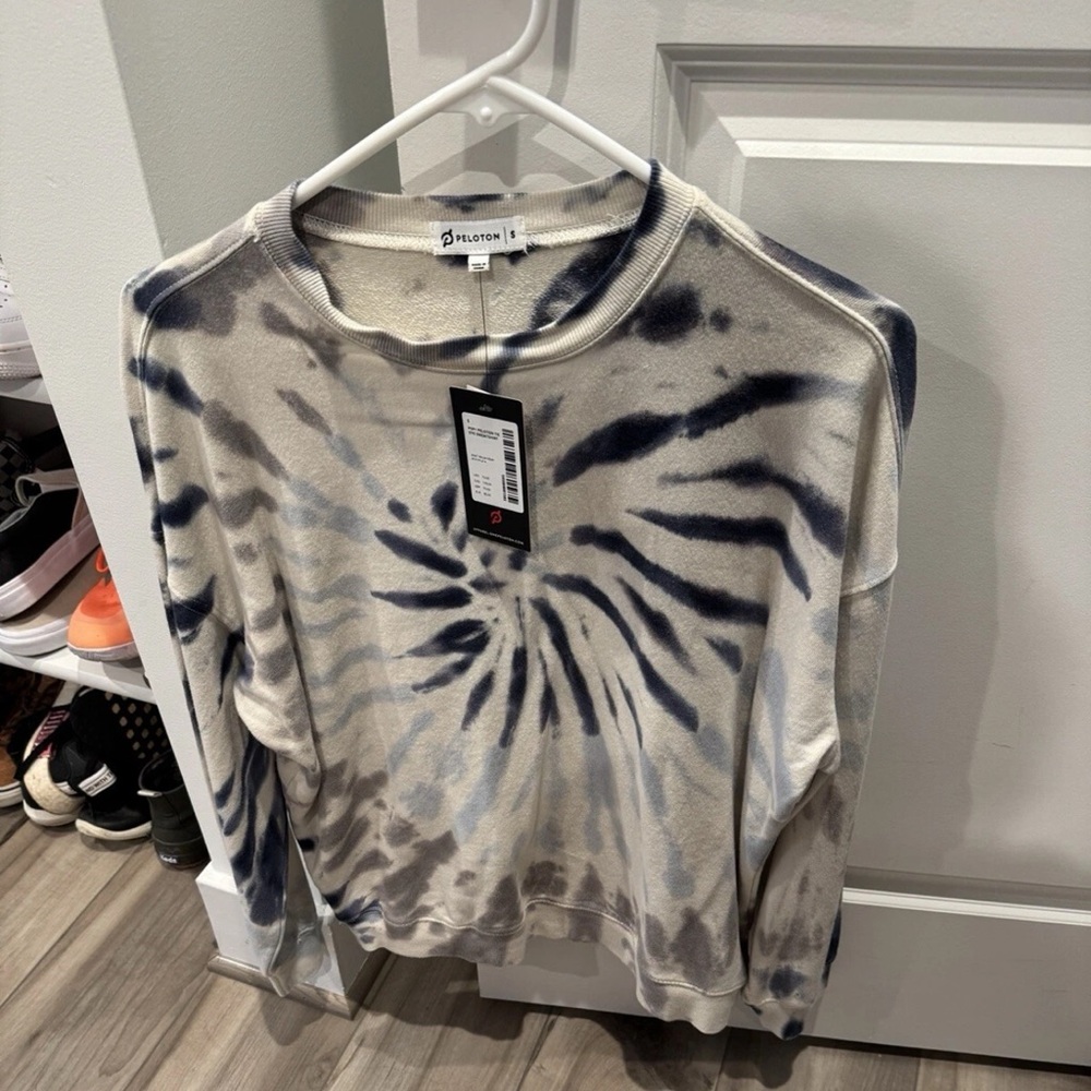 Peloton Tie Dye Sweatshirt Pullover Crewneck. Small. NWT. MSRP $72